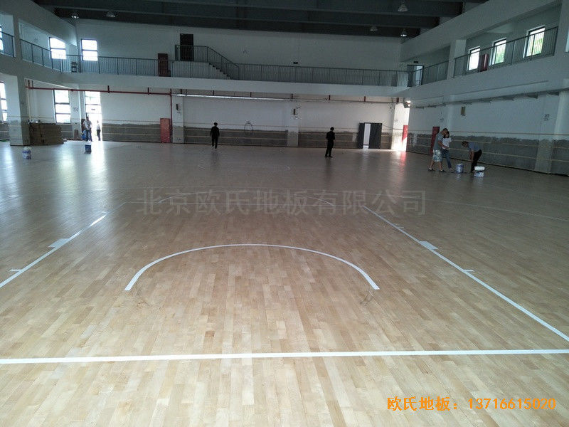 上海嘉定婁唐學?；@球館體育地板施工案例4