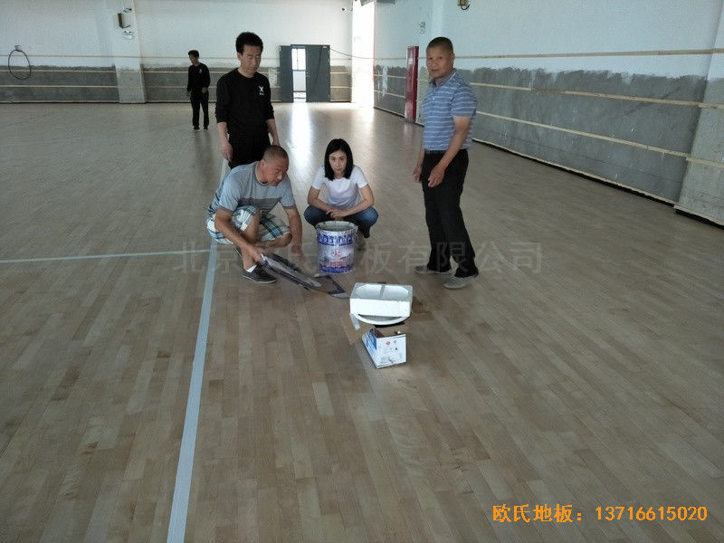 上海嘉定婁唐學?；@球館體育地板施工案例5