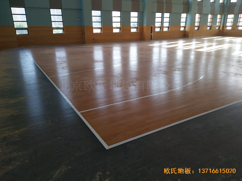 武漢廣阜屯小學(xué)清江錦城分?；@球館運(yùn)動(dòng)地板施工案例0