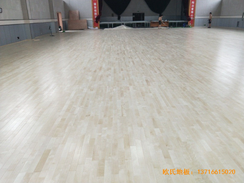 江蘇宜興東域小學(xué)籃球館運動地板鋪裝案例4