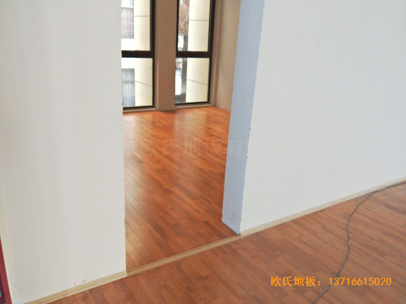 安徽上派學區(qū)中心學?；@球館運動木地板施工案例3