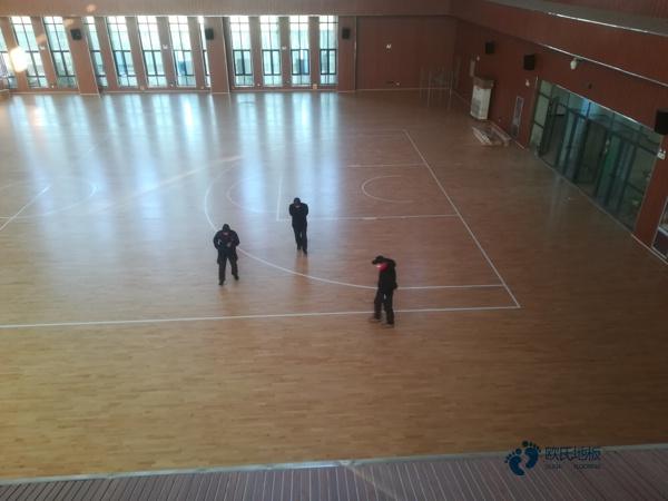 體育場館運(yùn)動木地板定做價格3